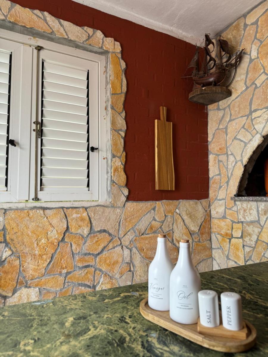 Apartment with terrace and sea view - LUCIC - Housity