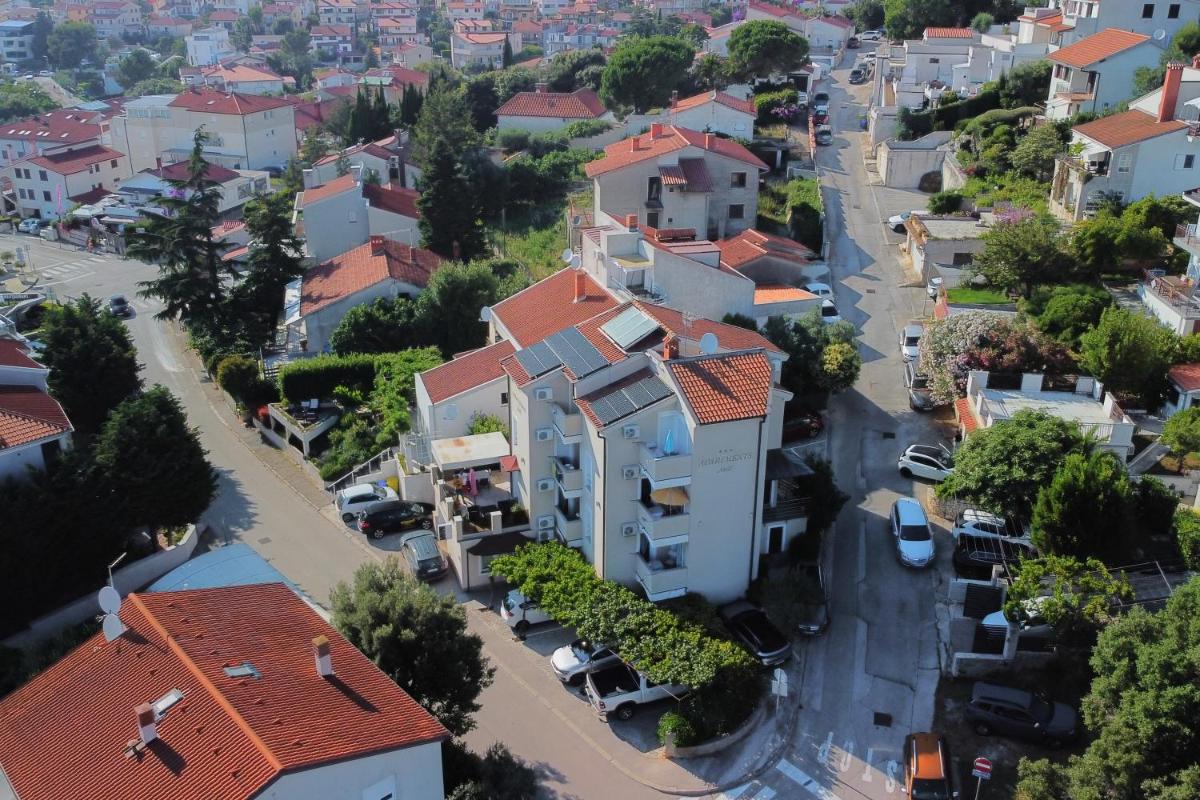 Apartments Antic - Housity