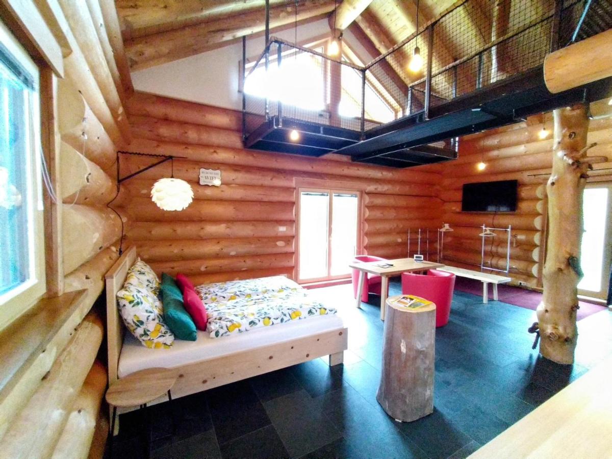 Chalet Helen Deluxe Zimmer - Housity