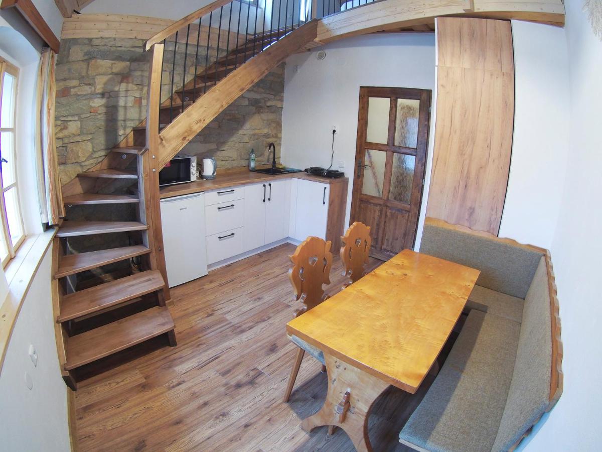 Apartmán Nové Hrady - Housity