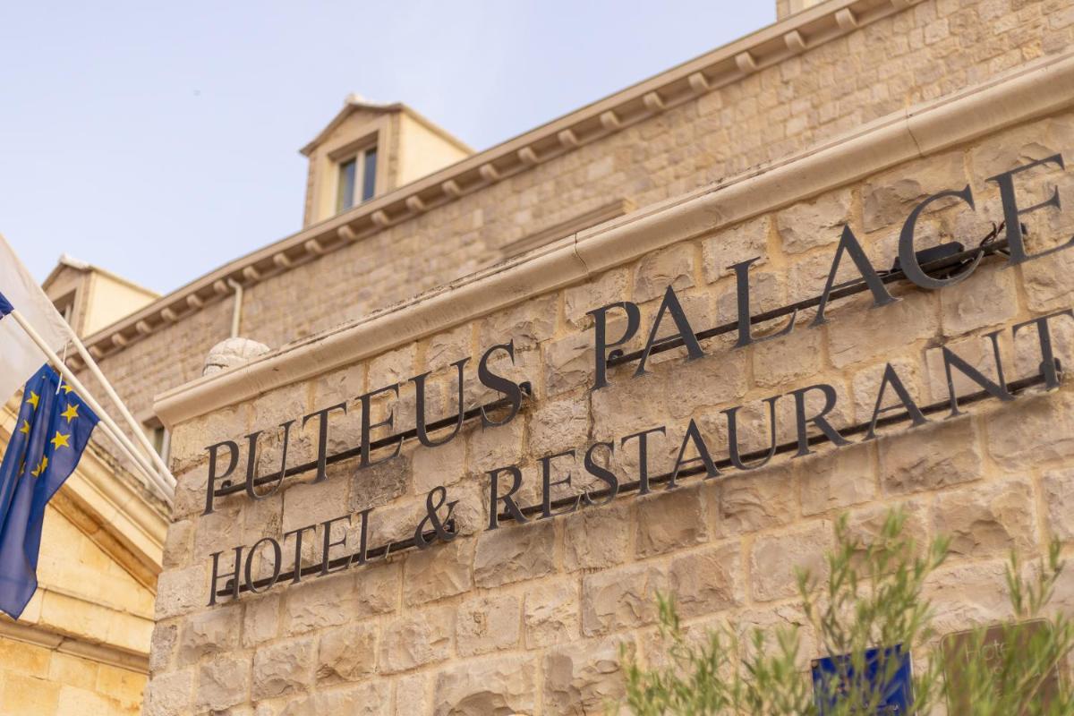 Puteus Palace Heritage Hotel - Housity