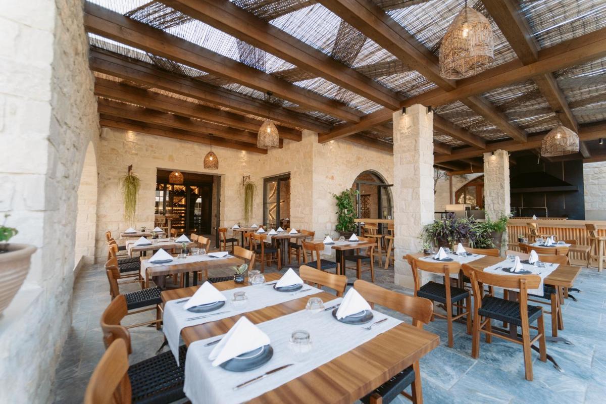 Ostria Resort & Spa - Housity