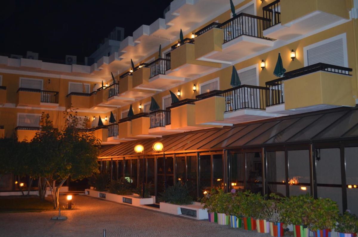 O edifício onde o hotel está situado