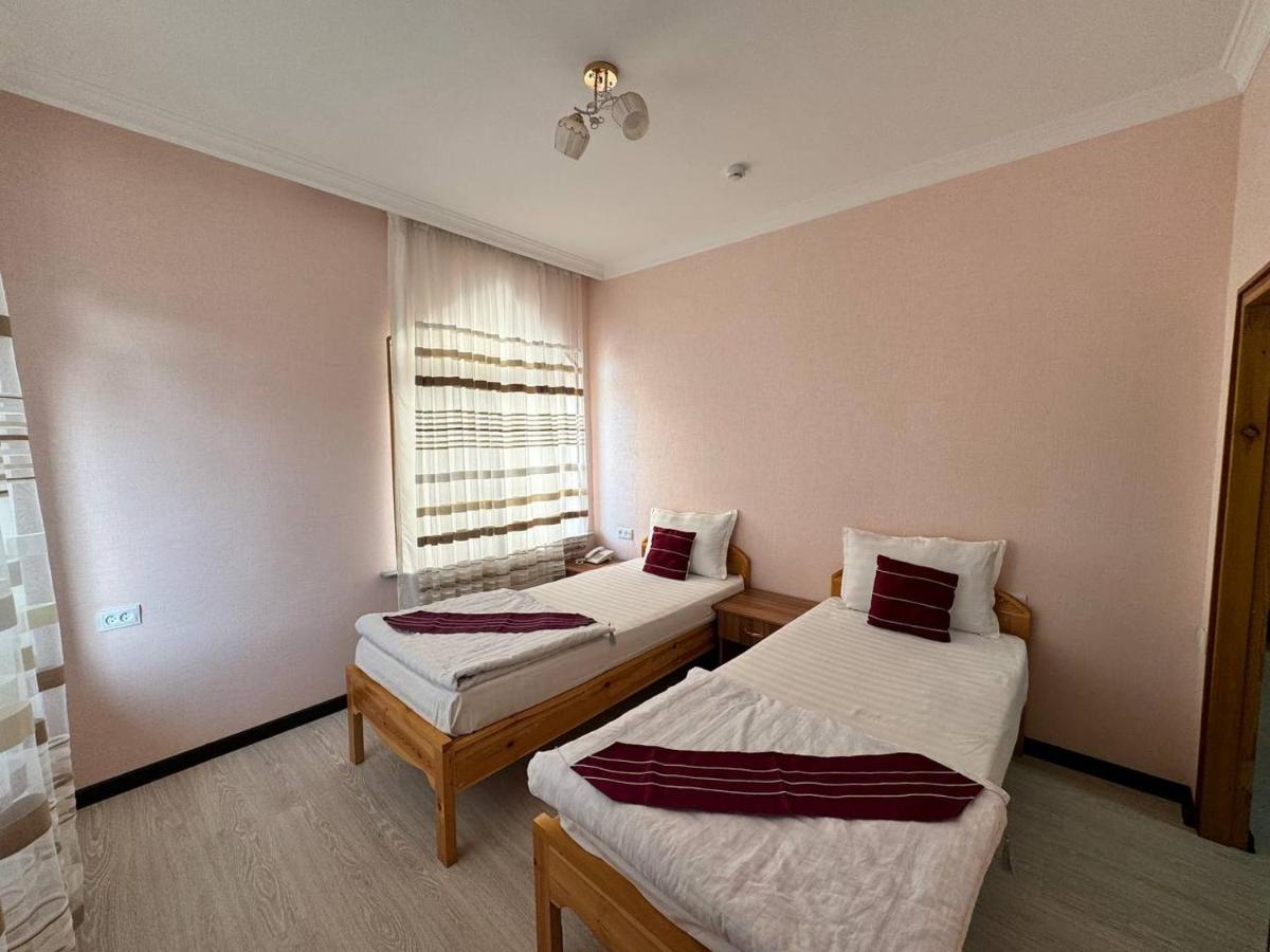 Qamar Hotel - Housity