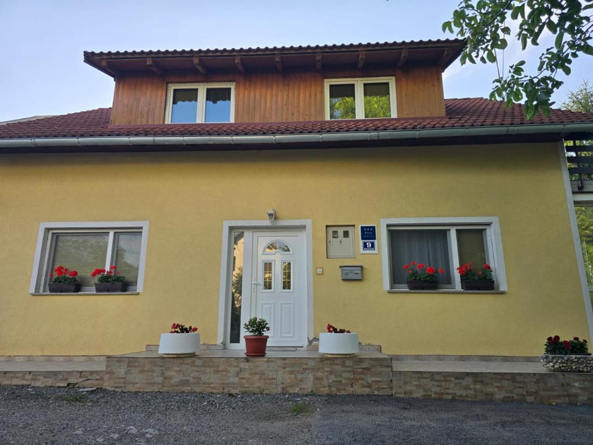 Apartman Majetić - Housity