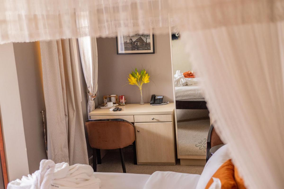Sun City Hotel & Amuzement Park Soroti - Housity