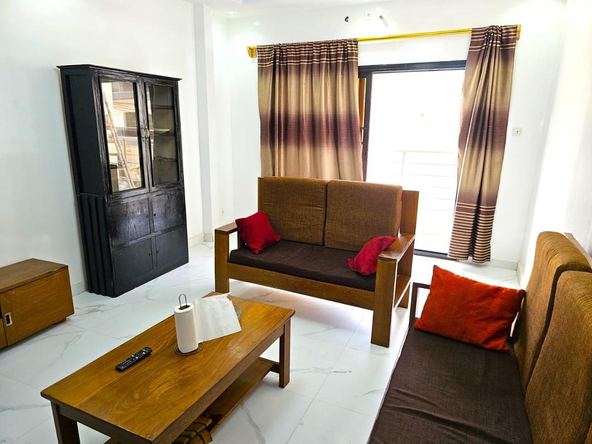 CHAMBRE NGOR- DOUCHE PRIVEE-Salon-Cuisine-Netflix - Housity