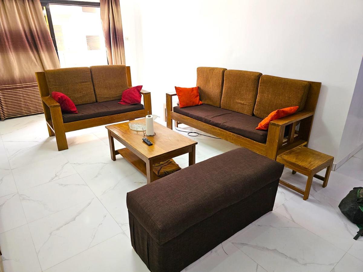 CHAMBRE NGOR- DOUCHE PRIVEE-Salon-Cuisine-Netflix - Housity