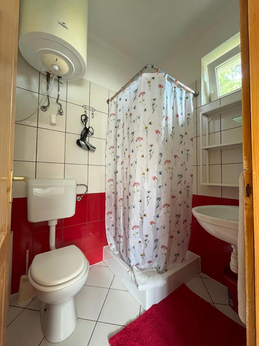 Cseresznyés Ház - Housity