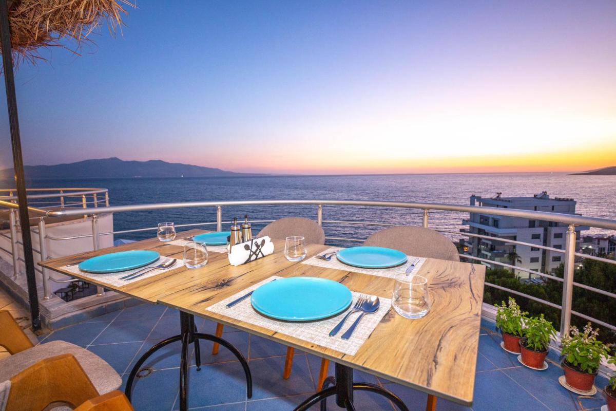 Hotel Sea Breeze - Housity