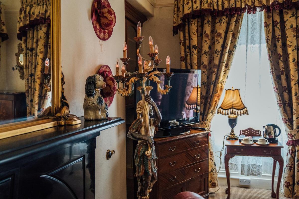Charlemont House BNB & Self Catering options - Housity