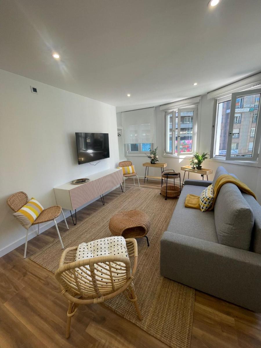 YBH Villa Valentina - Apartamentos Turísticos - Housity
