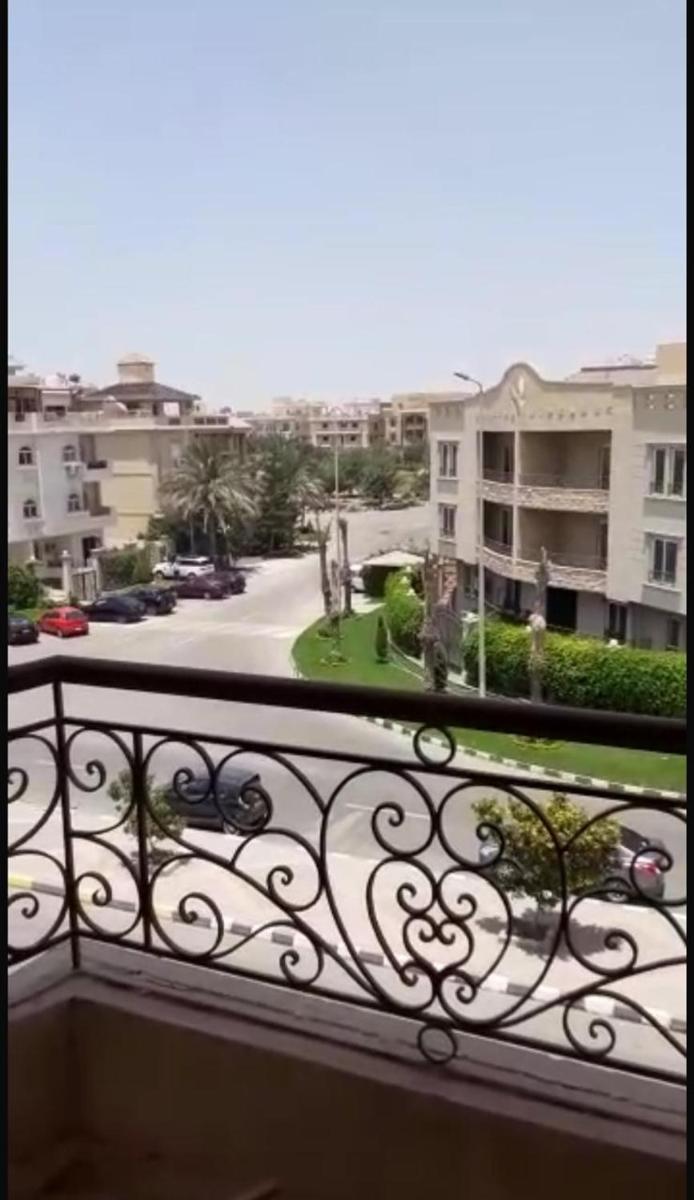 waterway front view apartment - Housity