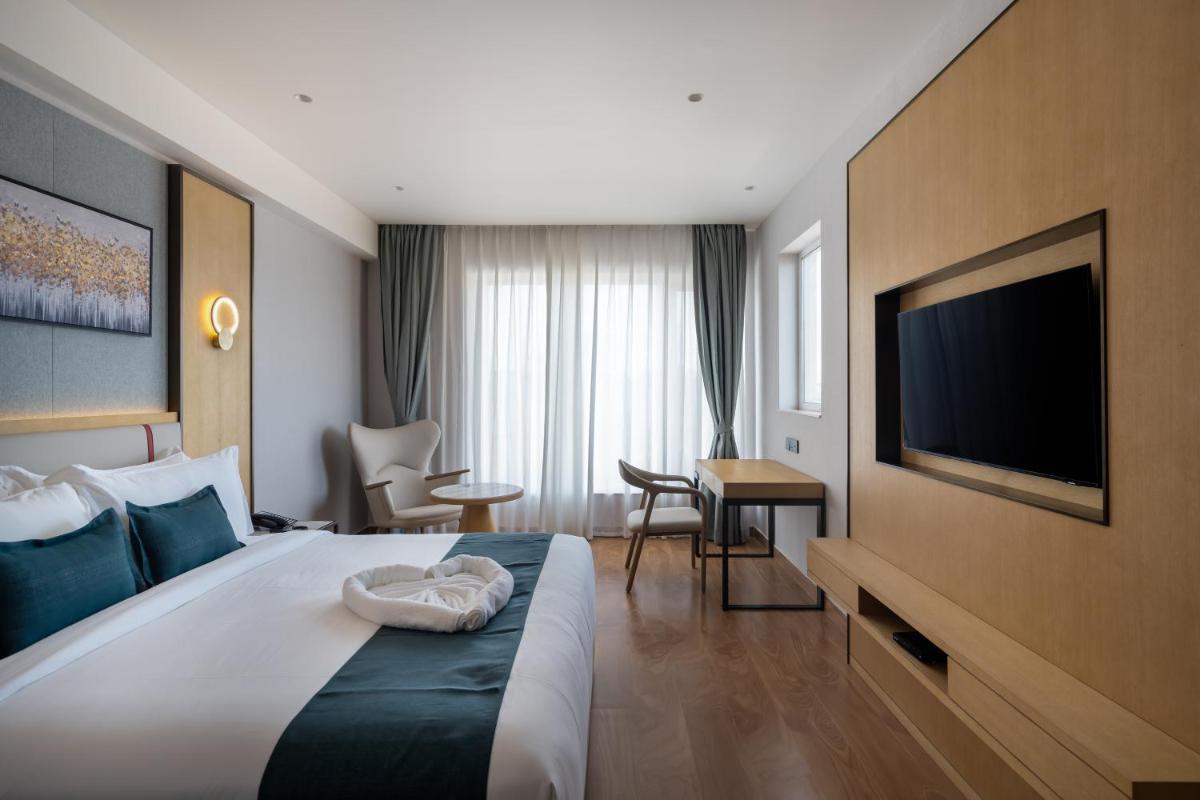 Copper Leaf Hotels, Tirunelveli - Hizvo