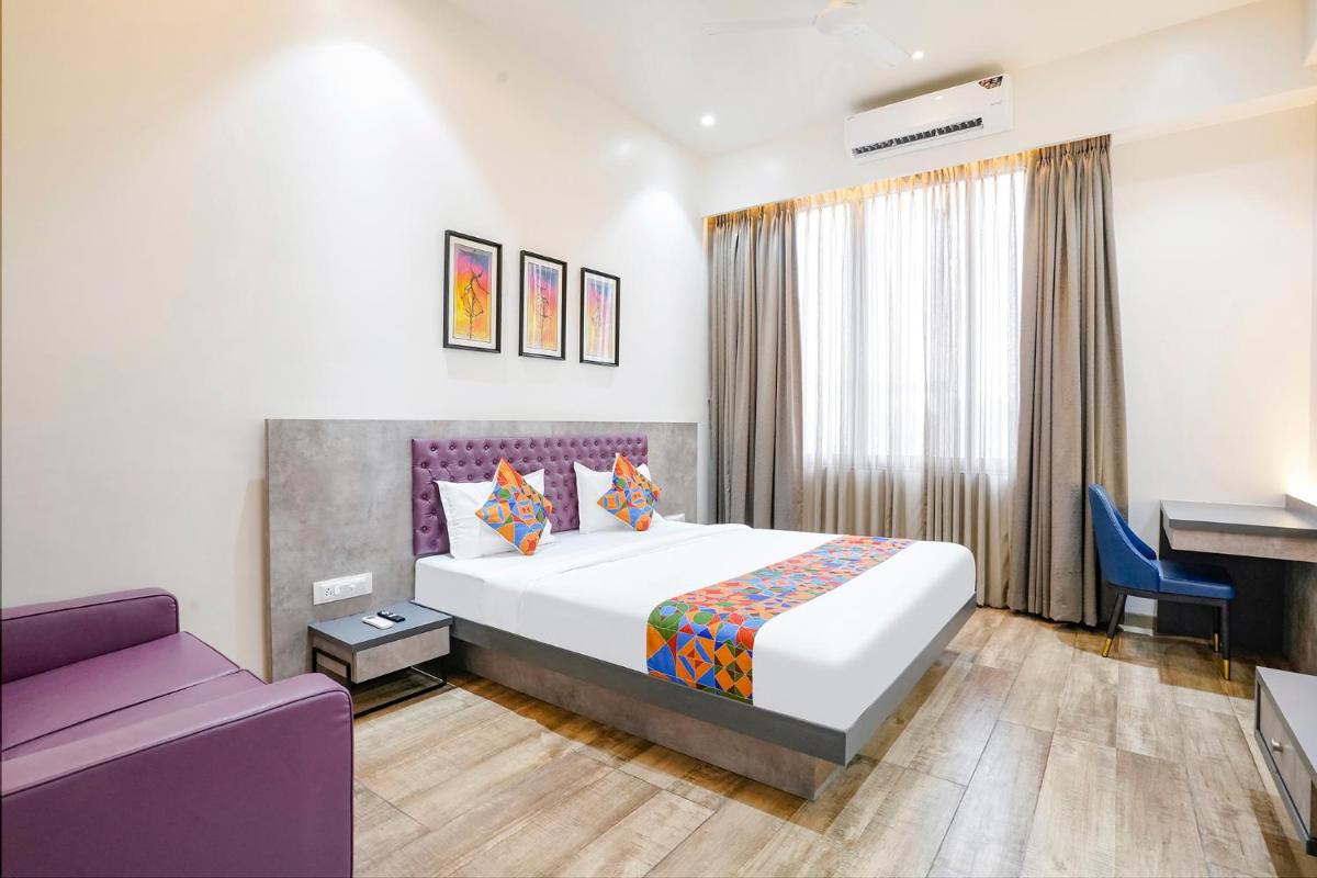 FabHotel Global Spaces - Nr NESCO Exhibition Center - Hizvo