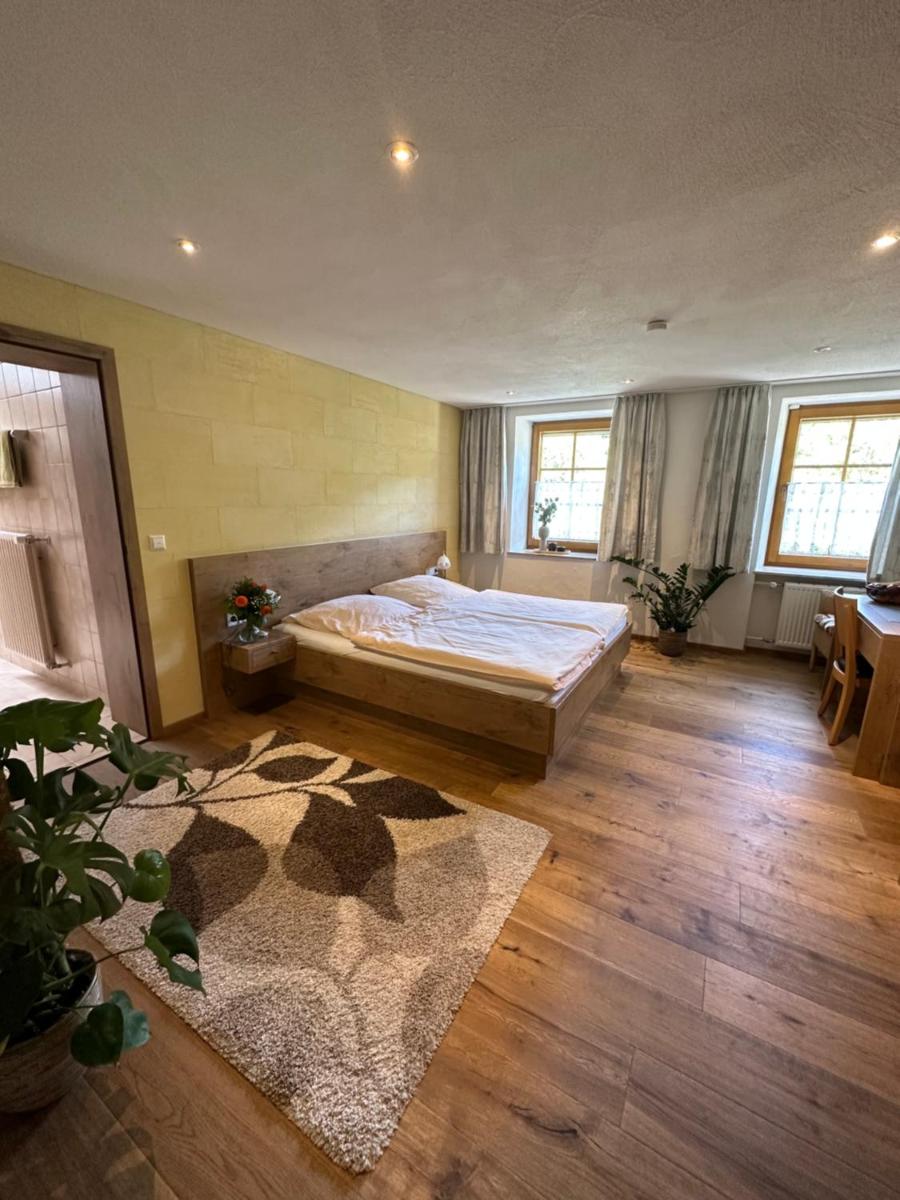 Landgasthof Hauser - Housity