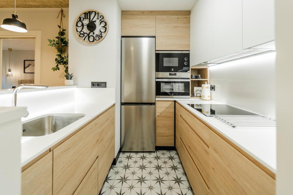 Cid Campeador II - Apartamentos Burgos Deluxe - Housity