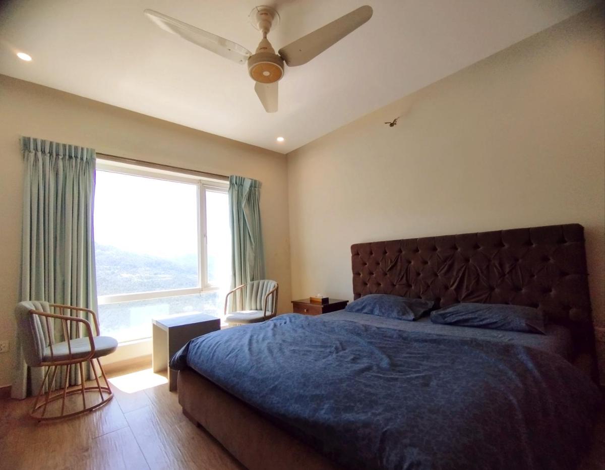 Midway - Housity