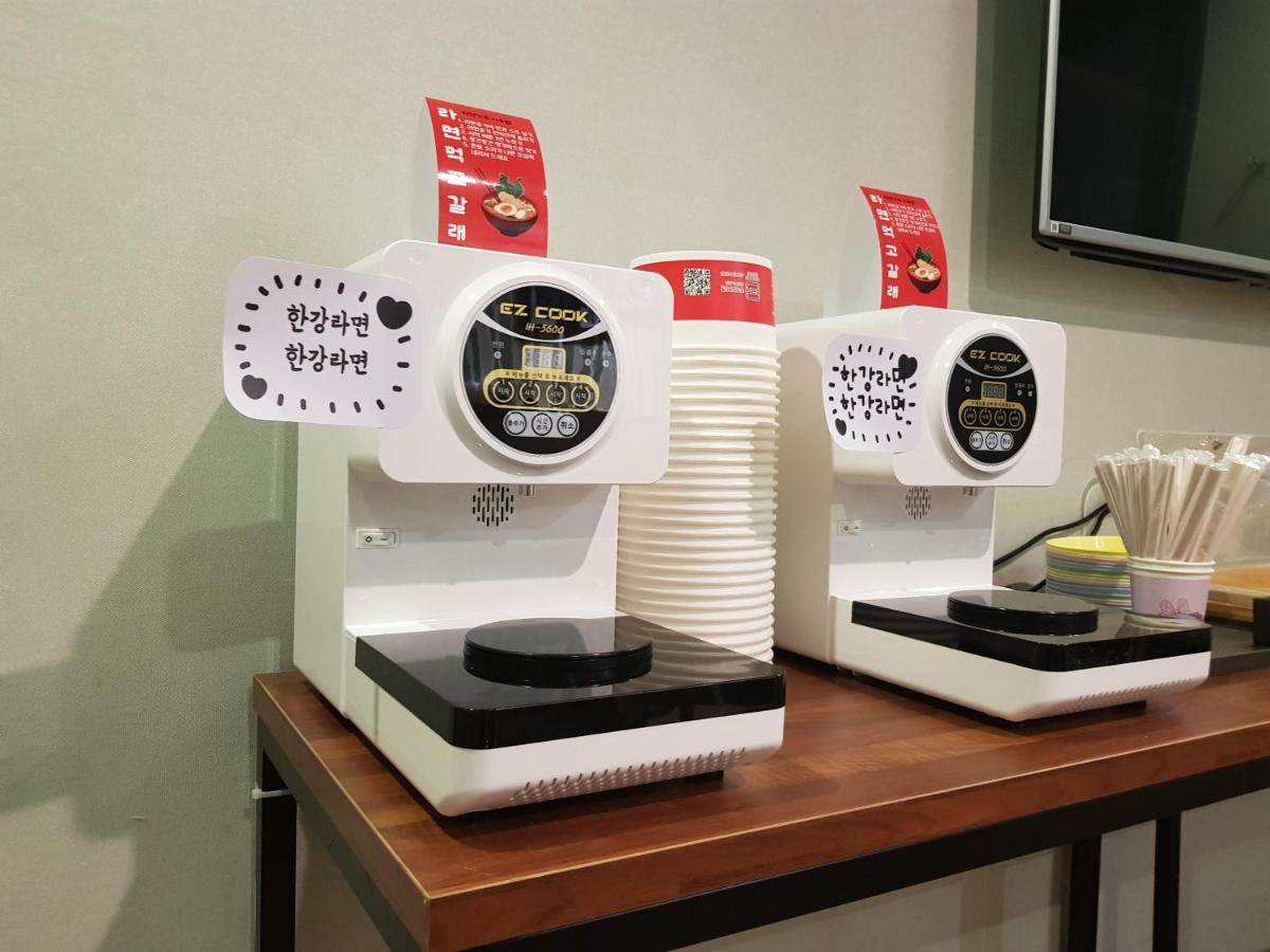 Hotel Gray - Housity