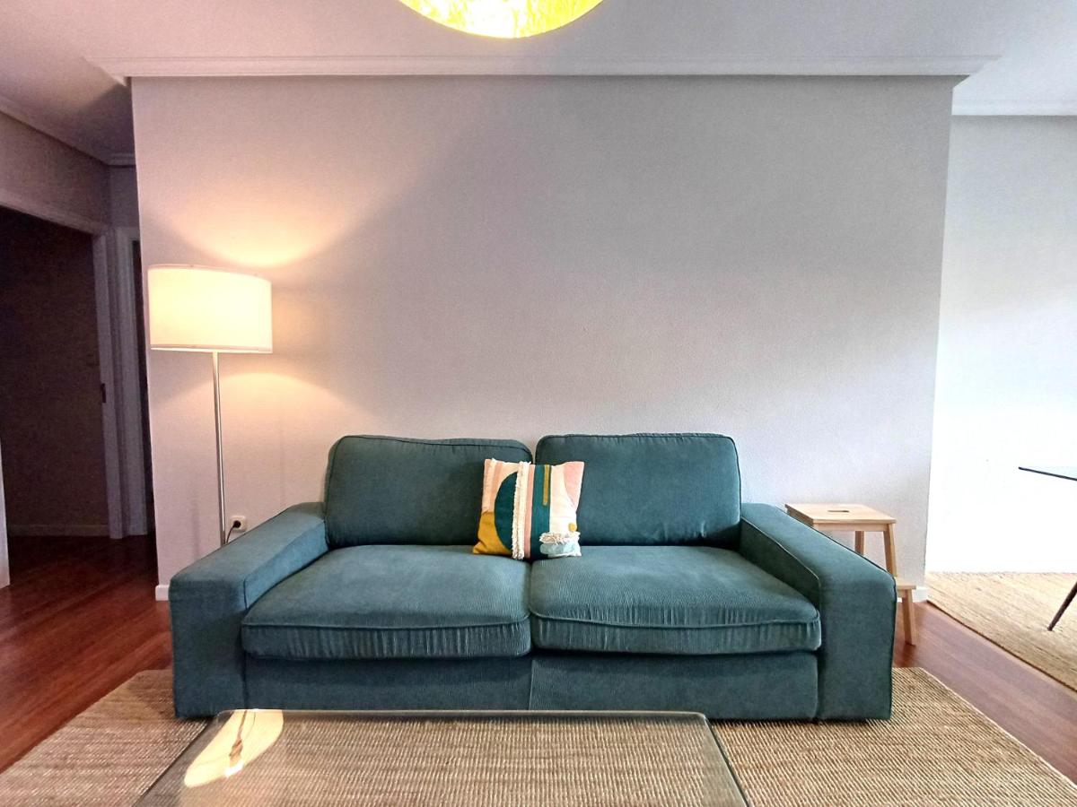 4J - Ourense Centro con parking - Housity