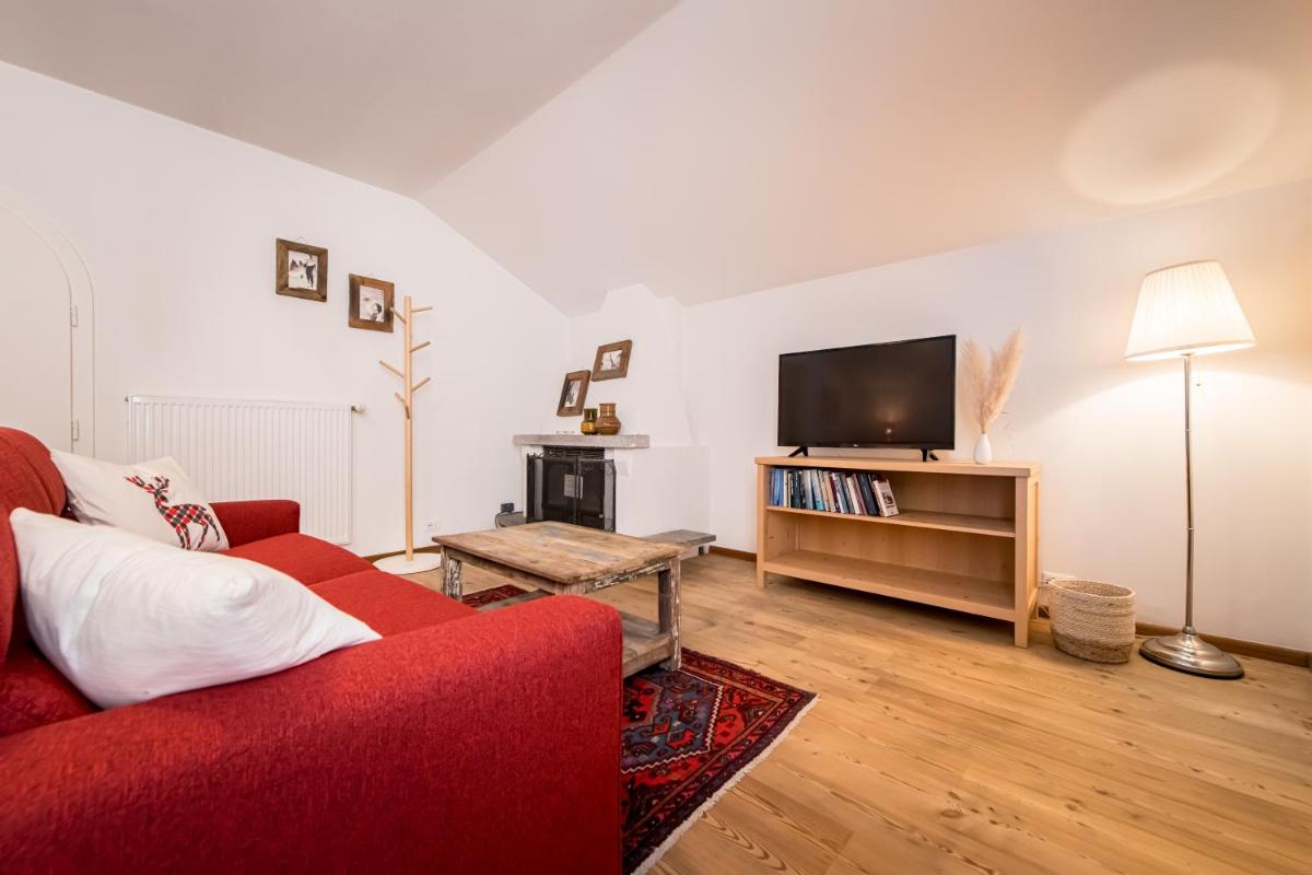 Am Schloss Guest House - Housity