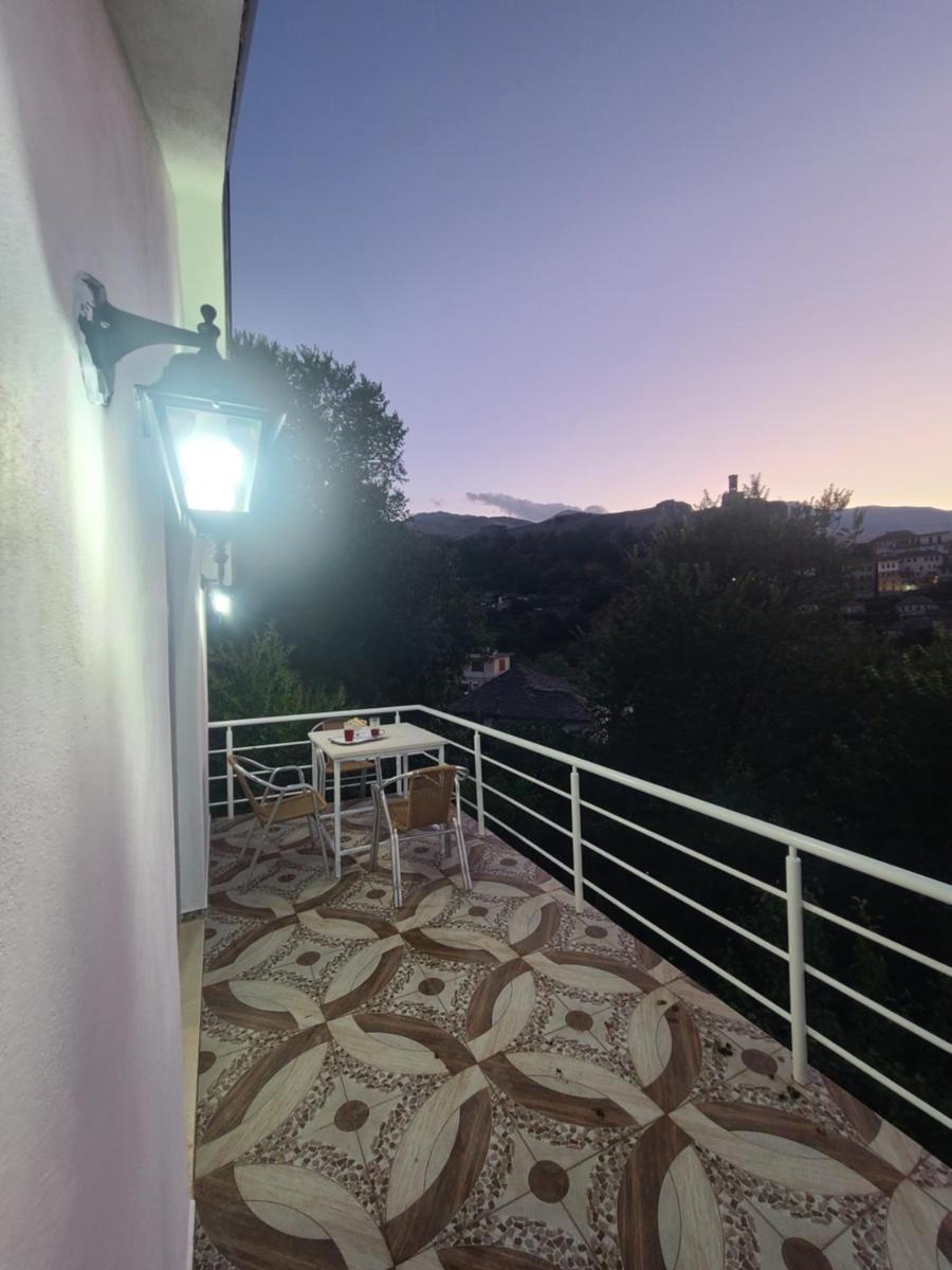 Guest House Argjiro Castle - Housity