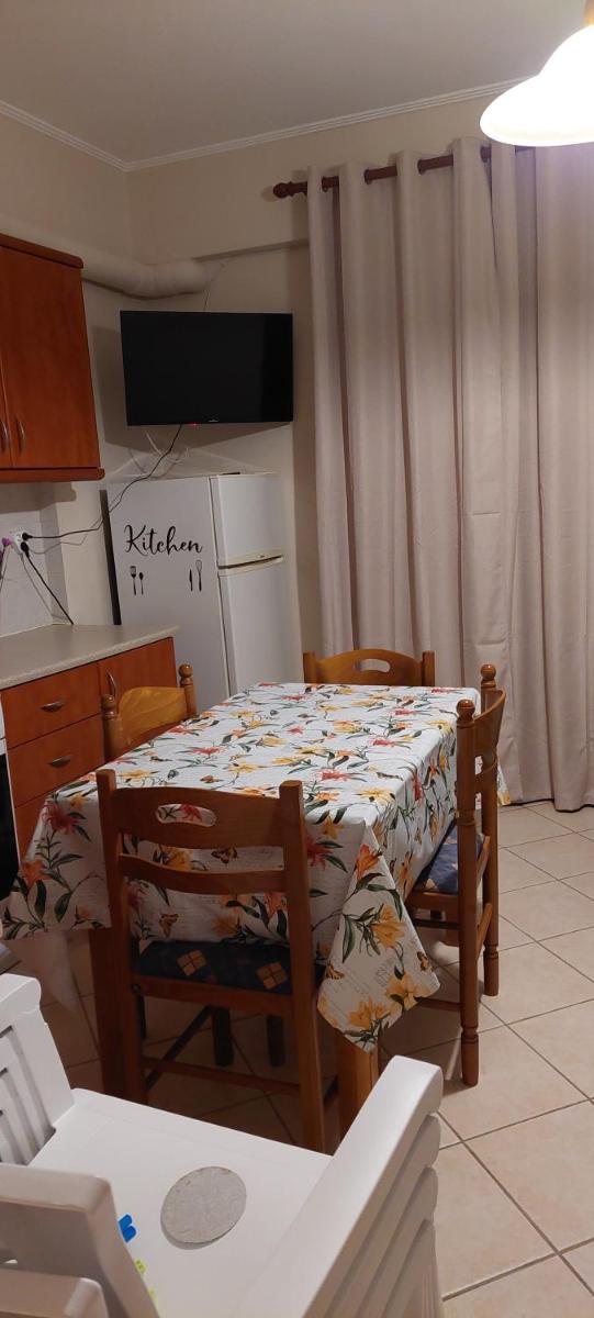 Amazing Theokritoy B2 in Tripolis free parking - Housity