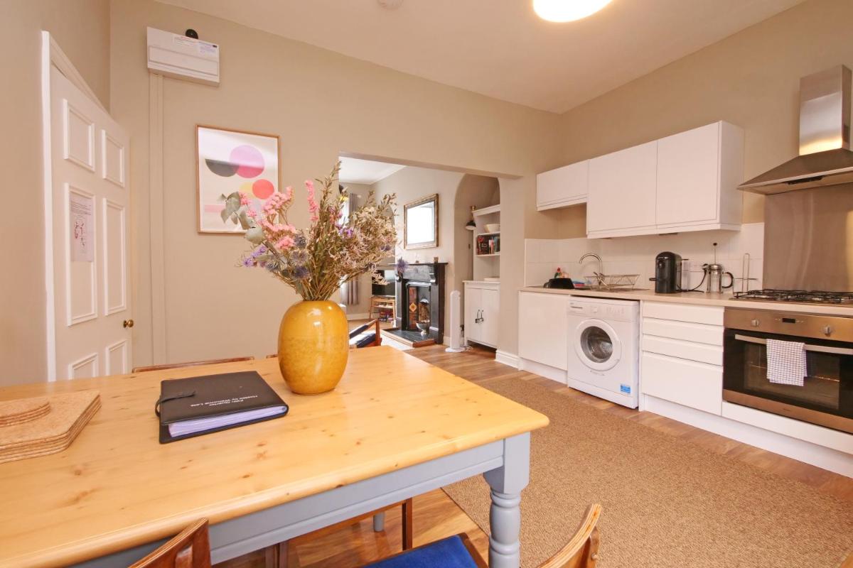 Fifth Quarter FREE PARKING - Housity