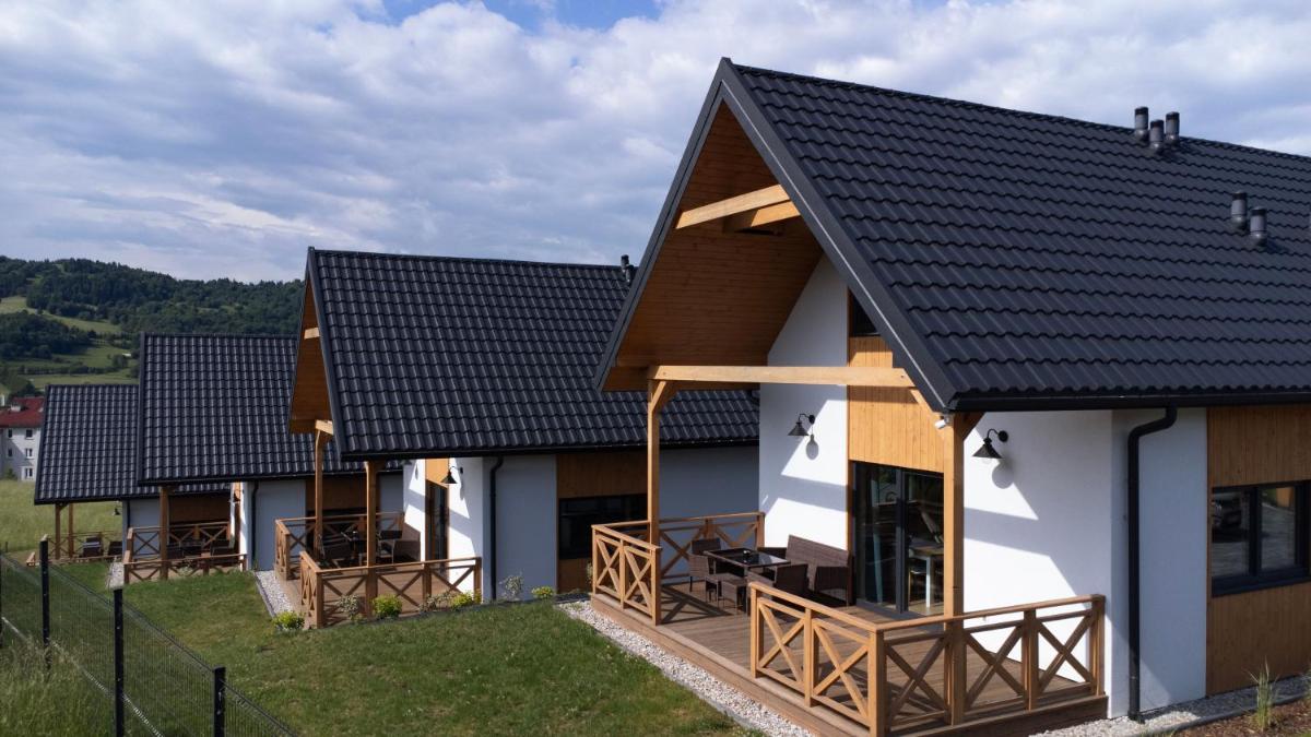 Osada Małe Pieniny - Housity