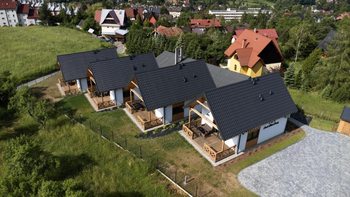 Osada Małe Pieniny - Housity