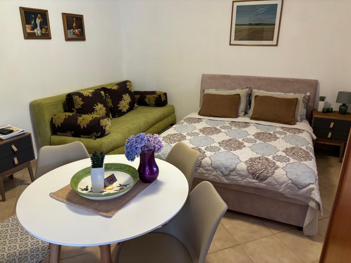 Apartments Villa Andjela - Housity