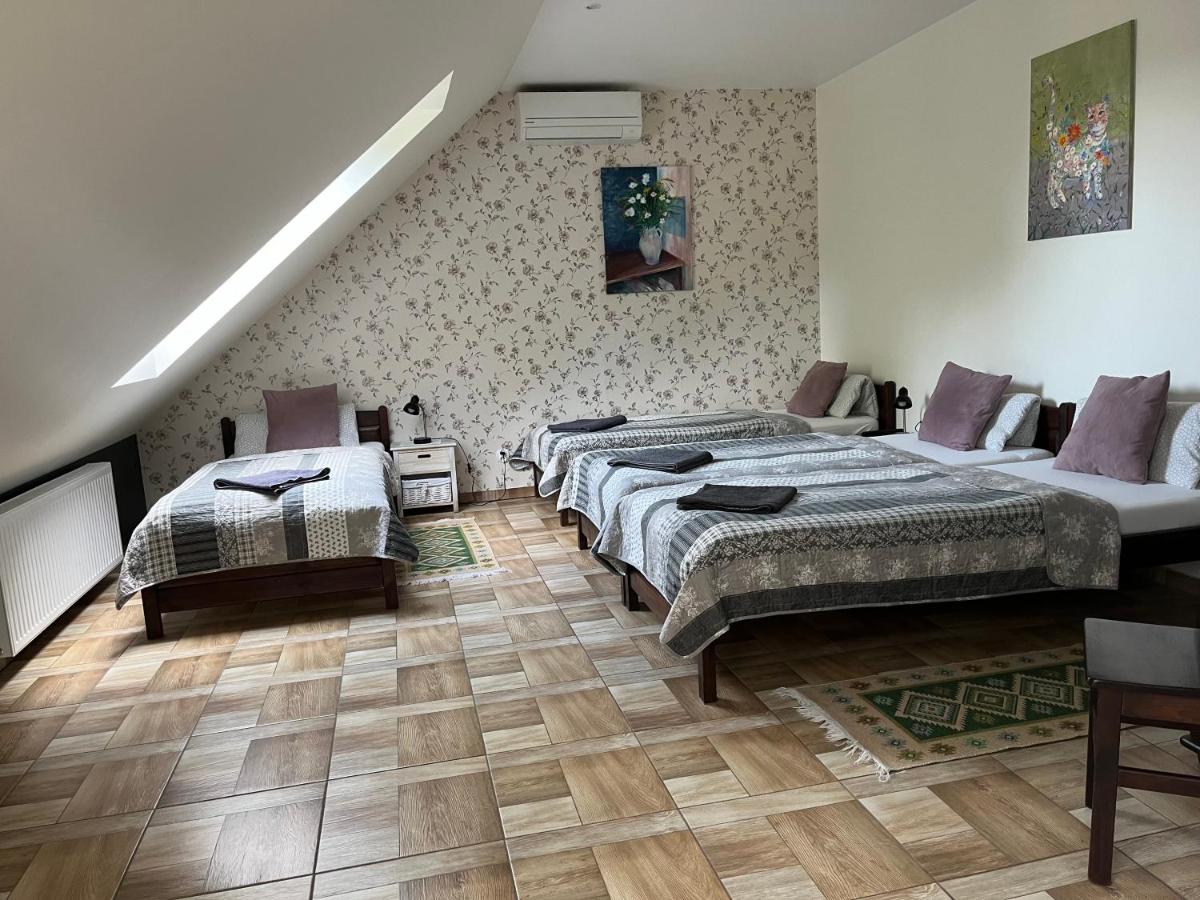Koci Grzbiet Agroturystyka - Housity