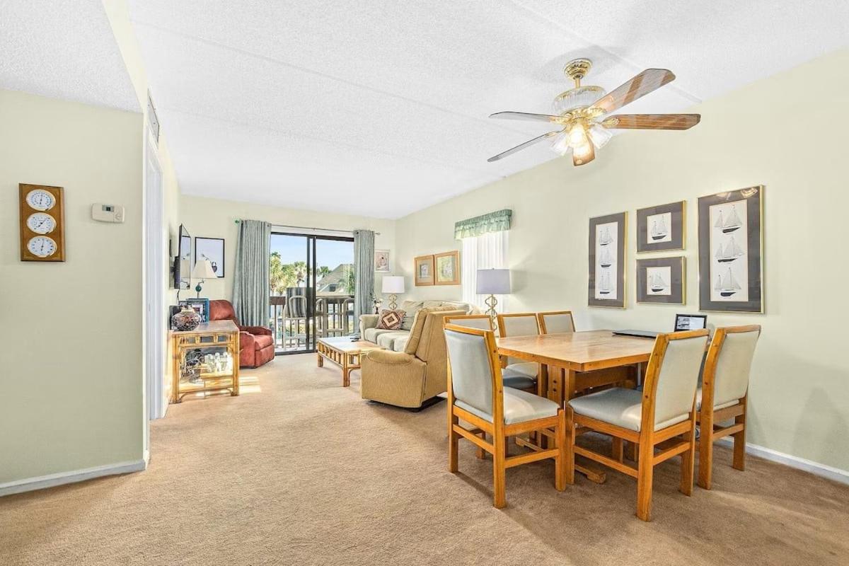 St Augustine Beach Retreat - Housity