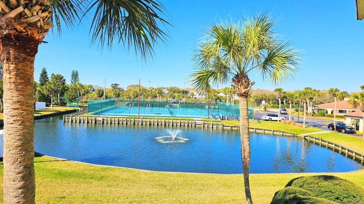 St Augustine Beach Retreat - Housity