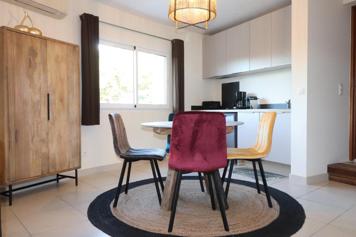 Appartement 50 m2 avec parking gratuit sur place - Housity