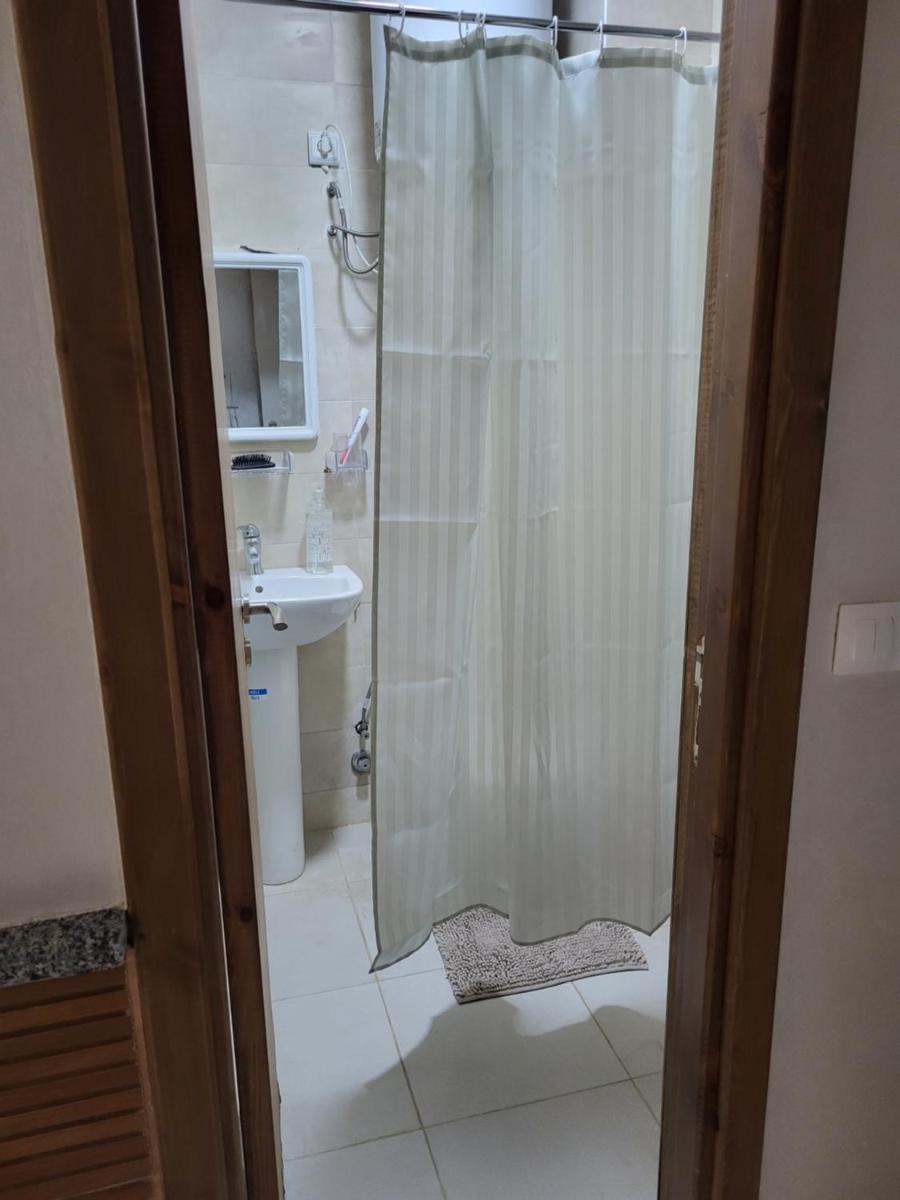 Appartement lumineux avec piscine - Housity