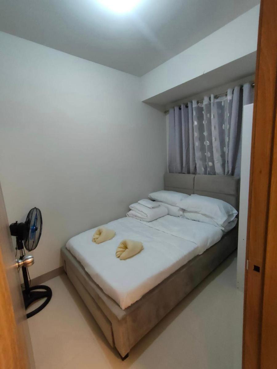 Suitetrails - Rosver Hideaway at S Residence Close to MOA a 5 minutes walk