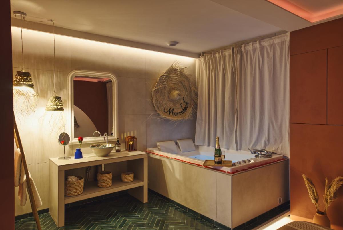 Suite Luxueuse Jacuzzi Hammam Marrakech by Noma - Hizvo