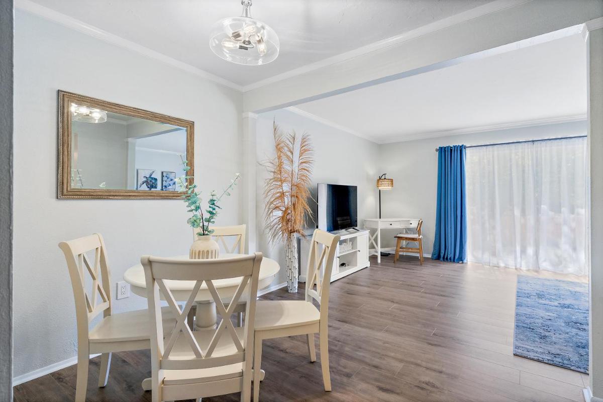 Travelers Paradise - Housity