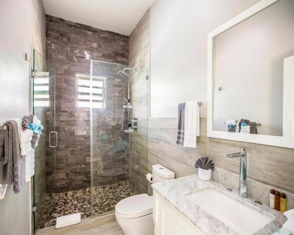 Private Pool Villa Ocean Views - Housity
