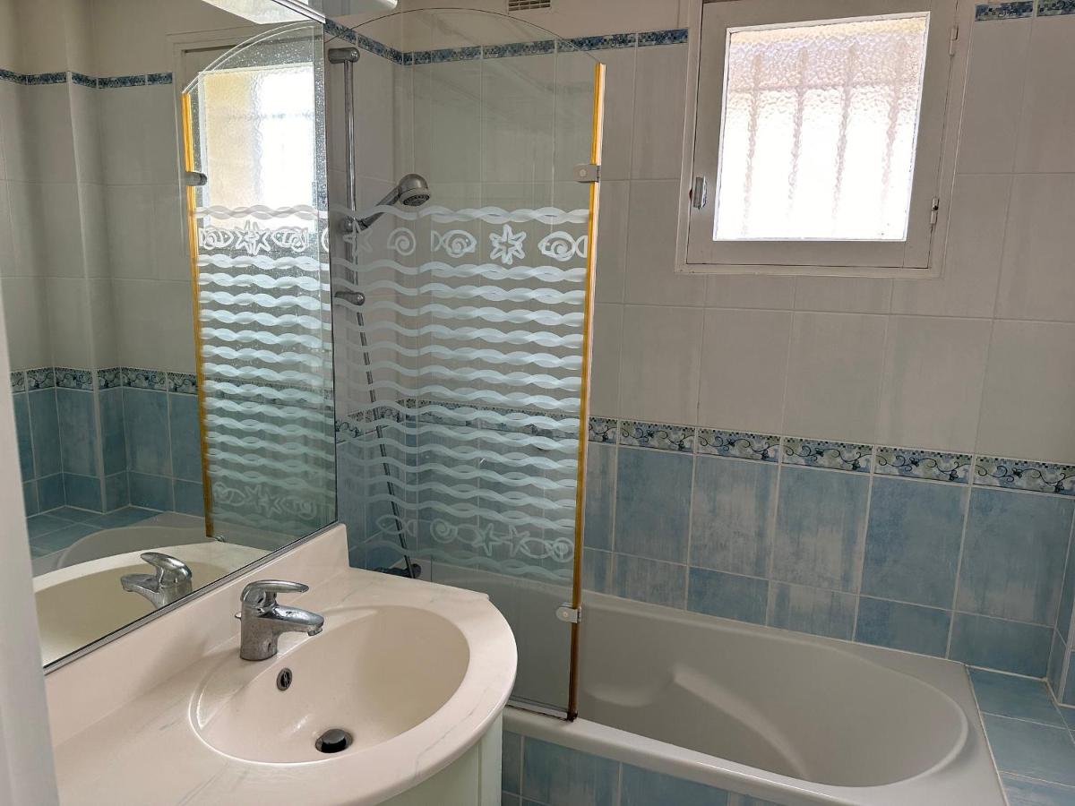 Appartement Varaville: Face à la mer avec loggia et parking privé, 4 pers. - FR-1-487-306 - Housity