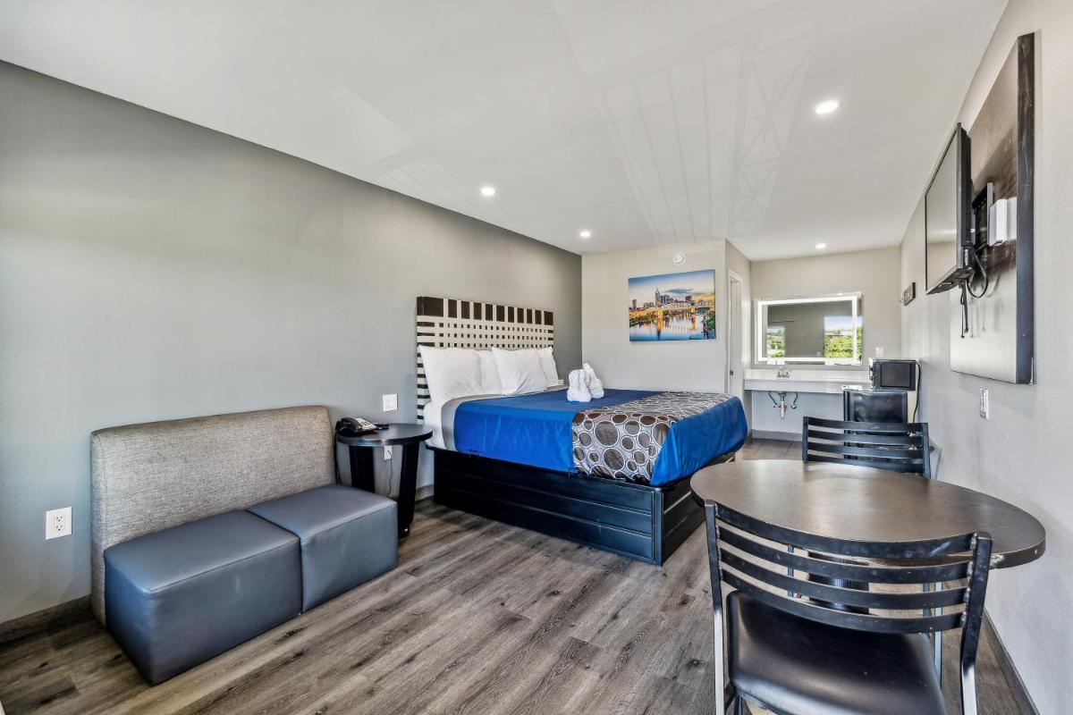 Knights Inn Antioch - Housity