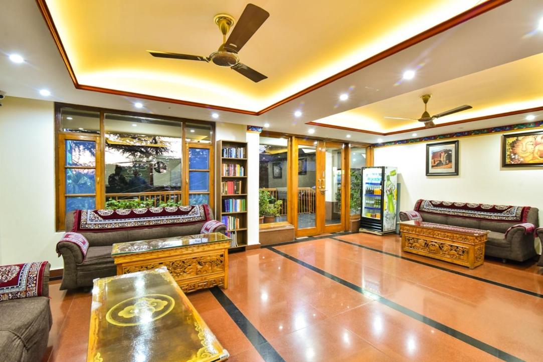 Hotel Zambala House - Housity