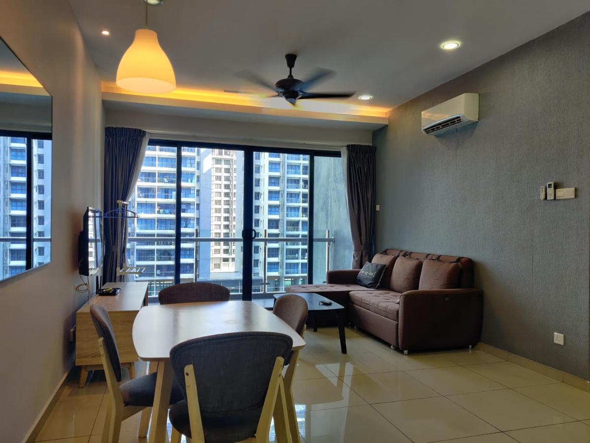 TREVOR One Bedroom apartment -Atlantis 4-5pax jonker - Housity
