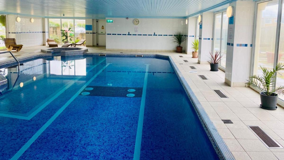Beaches Chalets - Housity