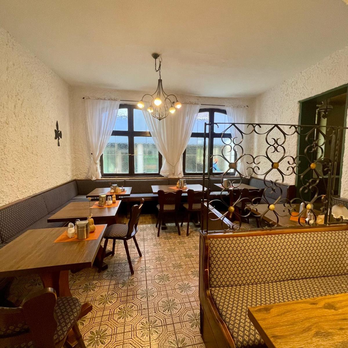 Hotel Gasthof Inselgraben garni - Housity