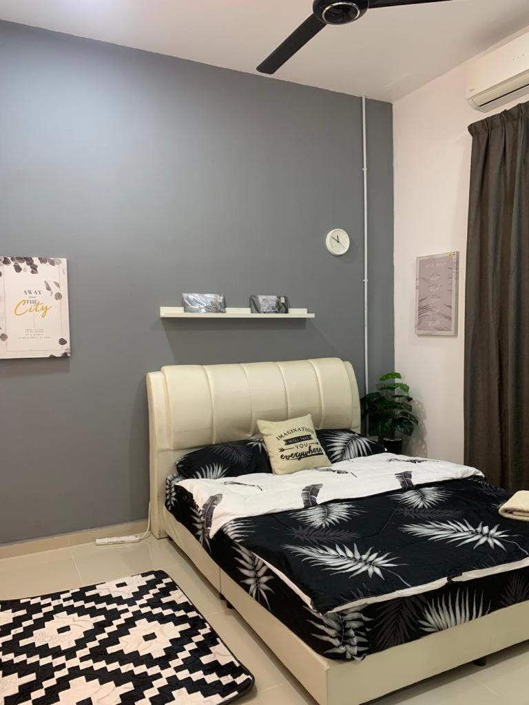 Nana OWL Homestay A & B Roomstay C & D - Housity