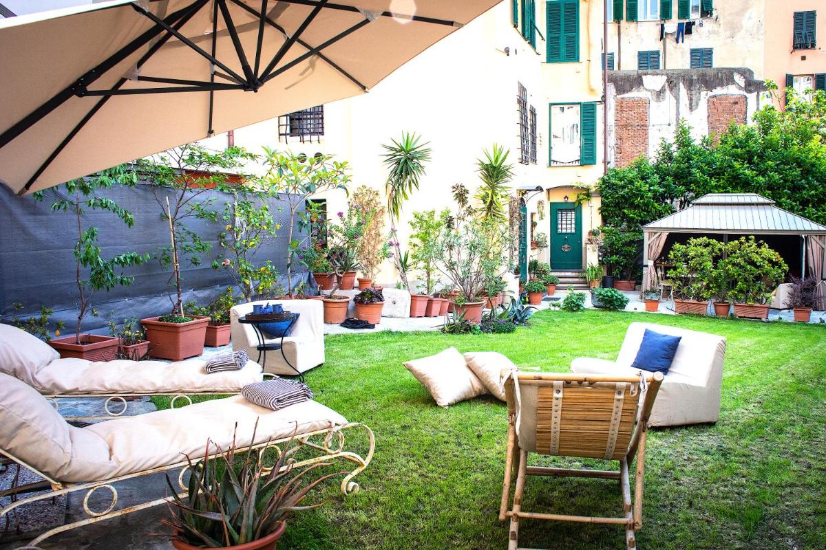 FICO MAGICO Appartamento con giardino -Genova Centro Storico, Acquario - Housity