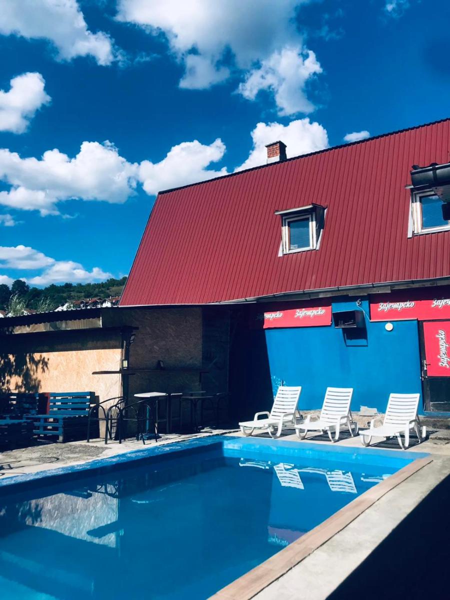 Apartmani i sobe Okuka - Housity