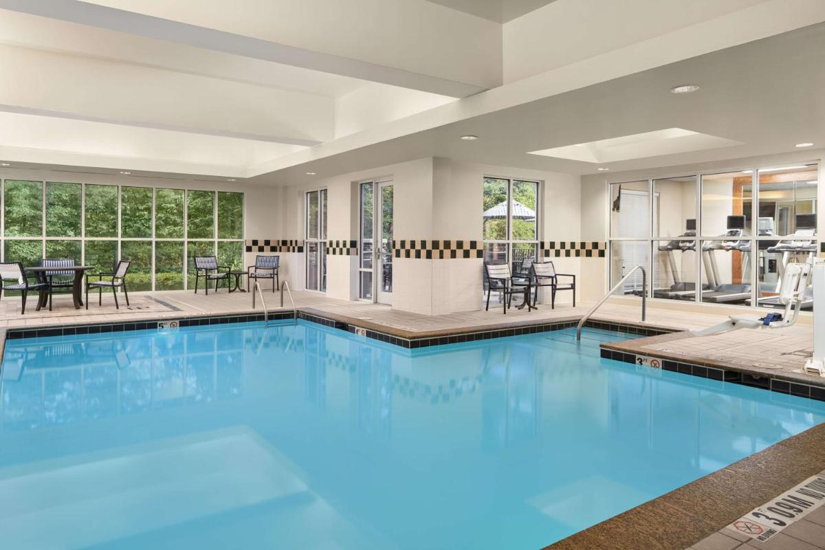 Hilton Garden Inn Columbus - Housity